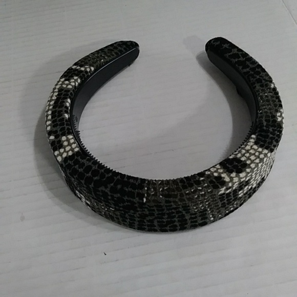 5 Piece Summer Bundle. Swimsuit,Hat,Glasses,Headband & Pedicure Set - Picture 3 of 16